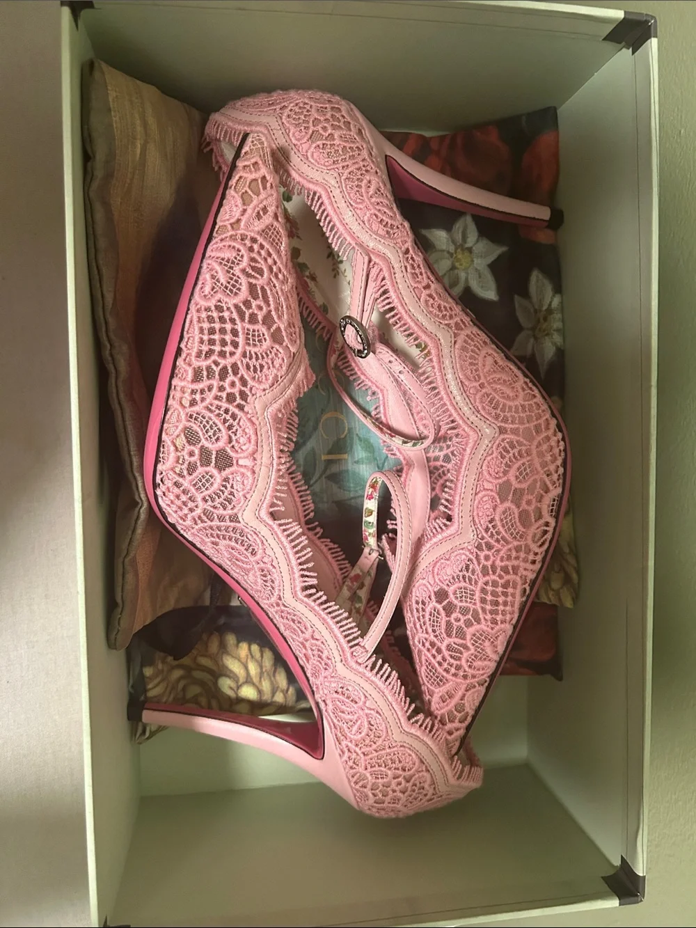 Gucci Pink Lace Pointed-Toe Mary Jane Pumps